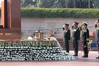 Governor La Ganesan Leads Vijay Diwas Tributes at Zakhama Military Station, Nagaland